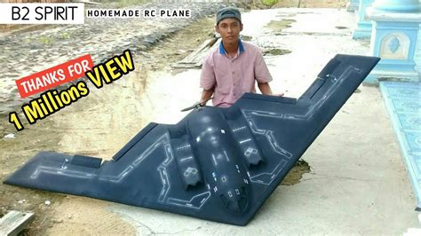 HOMEMADE RC FOAM PLANE B2 SPIRIT BOMBER - Build + Fly + CRASH - YouTube