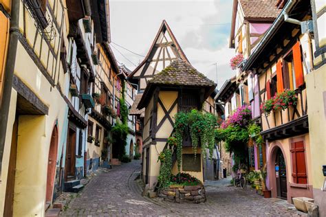 10 Fairytale Towns to Visit on the Alsace Wine Route | Earth Trekkers