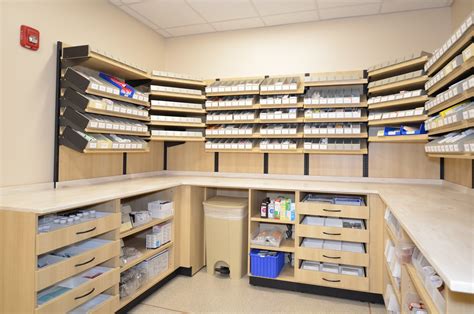 Storage Based on Workflow in the Clinical/Central Pharmacy - Guardian ...