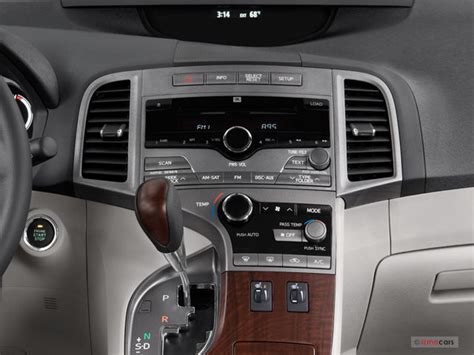 2010 Toyota Venza: 11 Interior Photos | U.S. News