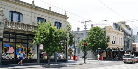 South Yarra shopping centres & markets - Travel Victoria: accommodation ...