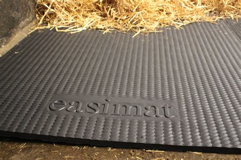 Interlocking Stable Floor Mats 34mm - Easipet | We are now Actiaspet