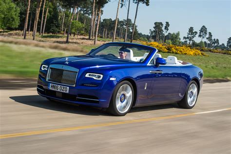 Rolls-Royce Dawn 2016 review | Auto Express