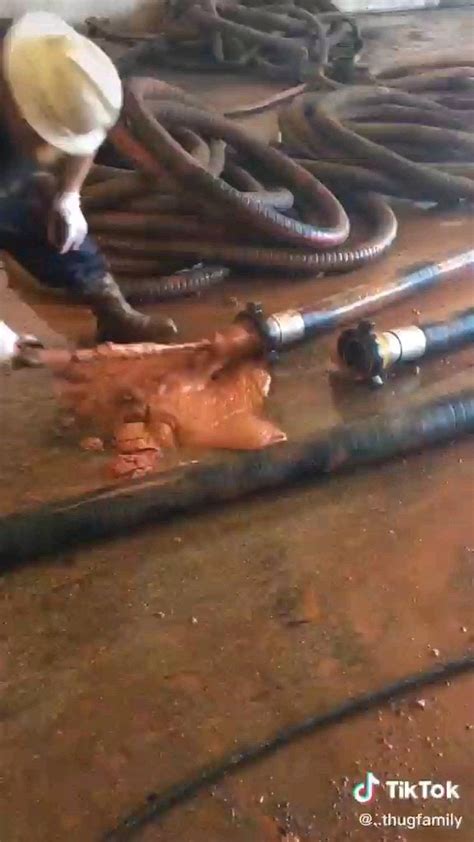 Clay pipe cleaning : r/oddlysatisfying