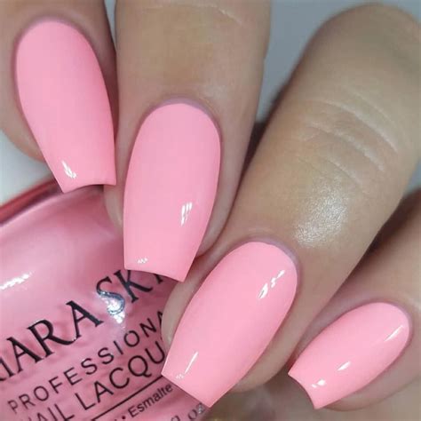 Elevate your manicure with 'You Make Me Blush' by @kiaraskynails