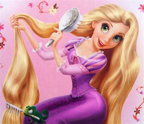 Rapunzel brushing her hair - Rapunzel of Disney Princesses Photo ...