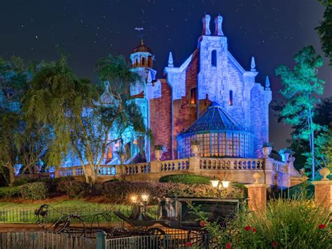 Busting the 5 Spookiest Haunted Mansion Myths - WDW Magazine