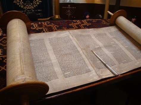 Learning Leadership From the Bible, Harvard and a Chief Rabbi | HuffPost