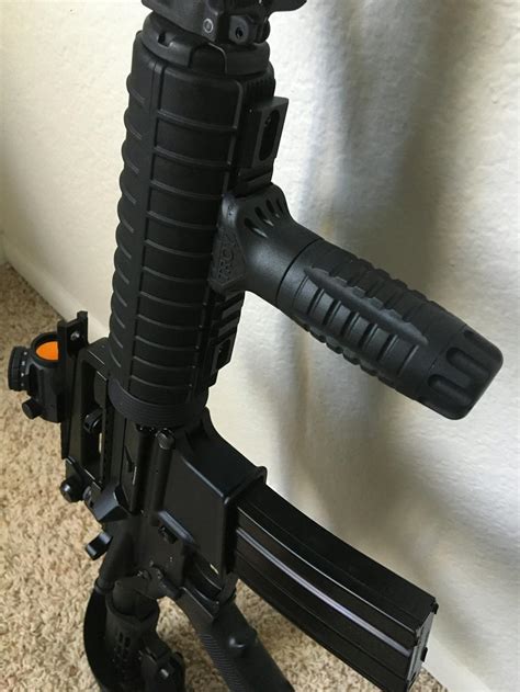 Troy CBQ Vertical Grip - Polymer | Picatinny Foregrip | AT3 Tactical