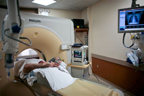 CT Scan May Be Too Good at Finding Lung Problems, Study Finds - NYTimes.com