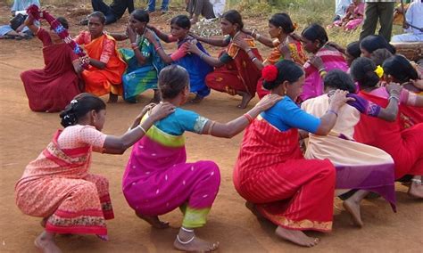 ANDHRA OOTY (ARAKU VALLEY): DHIMSA DANCE IN ARAKU