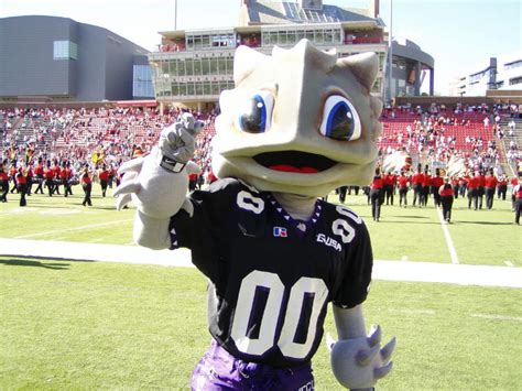 Mascot Monday: Super Frog | KC College Gameday