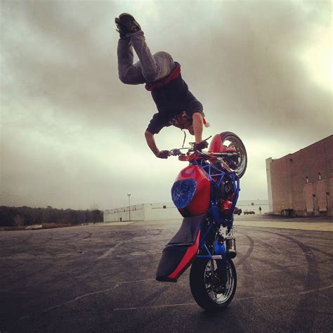 motorcycle stunts | Stunt bike, Racing bikes, Sport bikes