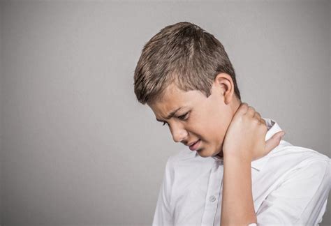 Neck Pain in Children: Causes, Diagnosis and Treatment