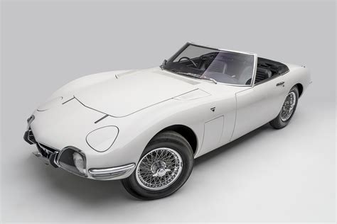 1966 Toyota 2000GT Convertible | Toyota 2000gt, Toyota, Roadsters