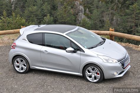 DRIVEN: New Peugeot 208 GTi in the South of France Peugeot_208_GTi ...