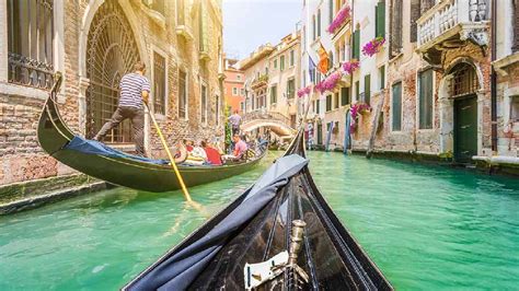 Book Gondola Tour Venice (Including Secret Canal) | DoTravel