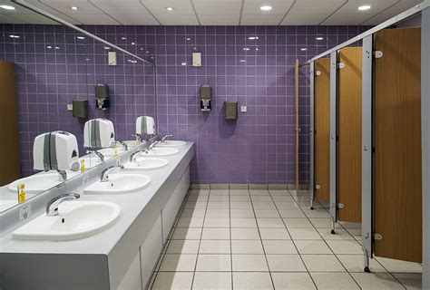 QQ: Self-Closing Toilet Stall Doors - I Dig Hardware - Answers to your ...