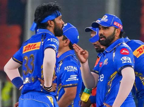 IPL 2024: Tables turn as Rohit Sharma tells captain Hardik Pandya to ...