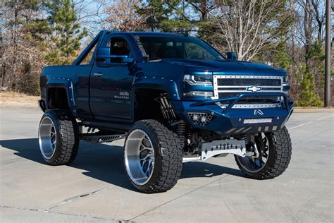 Cool Chevy Silverado Trucks