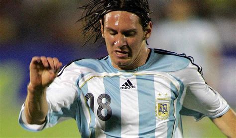 Messi fue expulsado en 43 segundos en debut con Argentina hace 15 años ...