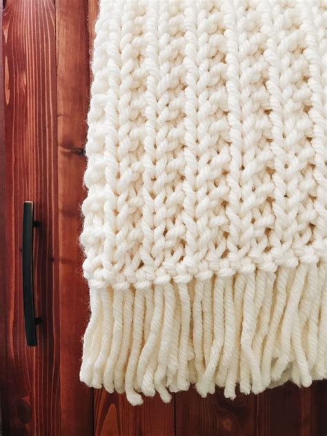 FREE KNITTING PATTERN: The Chunky Ribbed Fringe Knit Blanket by ...