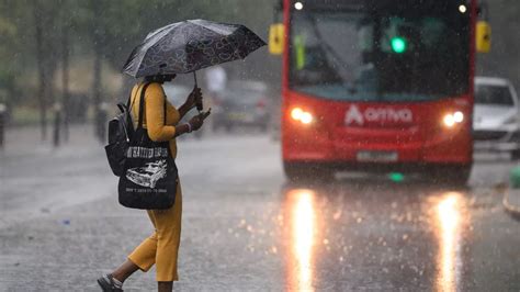 UK weather: Thunderstorms warning across UK as temperatures set to soar ...