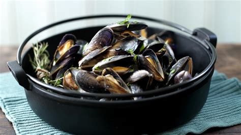 Rick Stein's Moules Marinière from Rick Stein's Cornwall TV Show