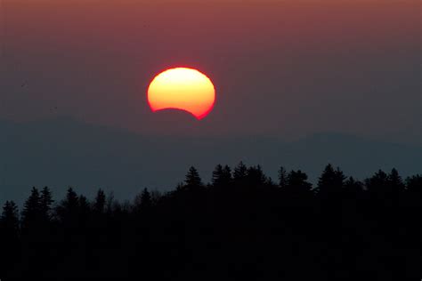 Rare Hybrid Solar Eclipse Photos of Nov. 3, 2013 (Gallery) | Space