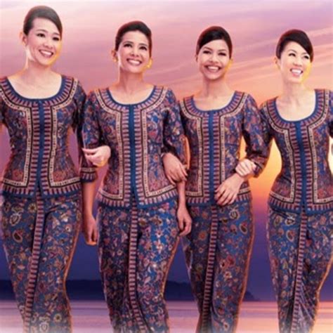 Singapore Airlines Kebaya Uniform, Women's Fashion, Dresses & Sets ...