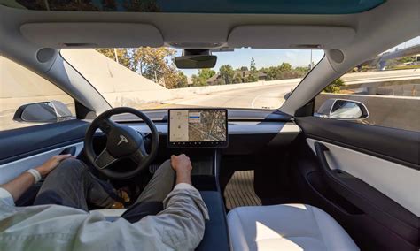 Self Driving Car Tesla