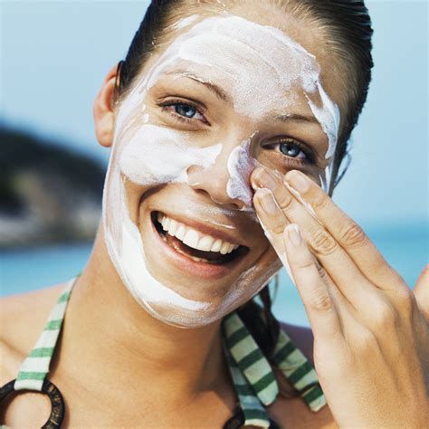 These Are the Best Sunscreens for Your Face, According to ...