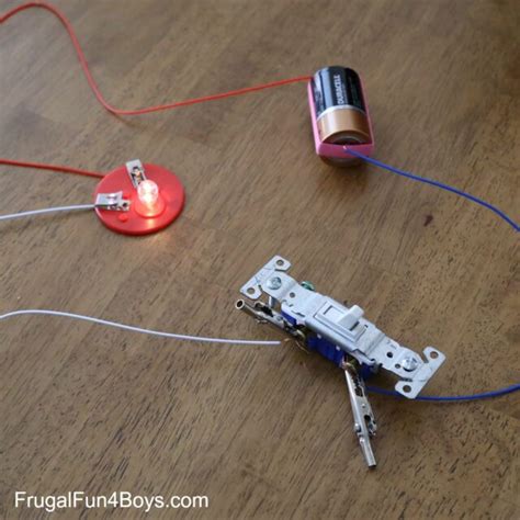 12 Awesome Electricity Science Experiments for Kids - Frugal Fun For ...