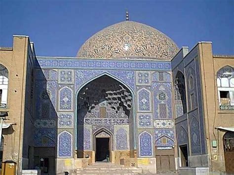 Isfahan: paradise of mosques, palaces, gardens and carpets