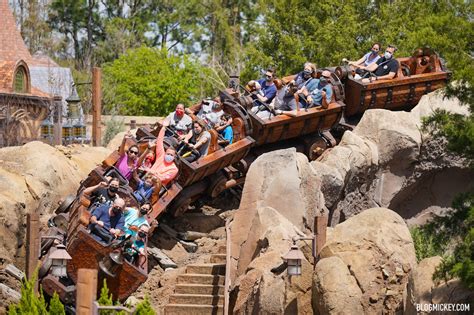 Seven Dwarfs Mine Train, Big Thunder Mountain Now Loading Every Row at ...