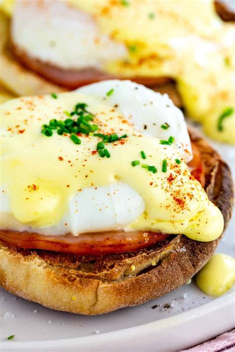 17 Eggs Benedict Recipes to Make for Brunch - An Unblurred Lady