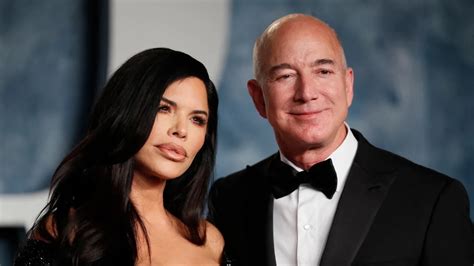 Tỷ phú Jeff Bezos đính hôn với nhà báo Lauren Sánchez - Vietnam.vn