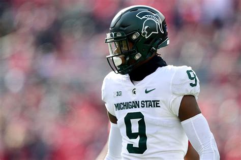 2022 NFL Draft Profile: Michigan State running back, Kenneth Walker III ...