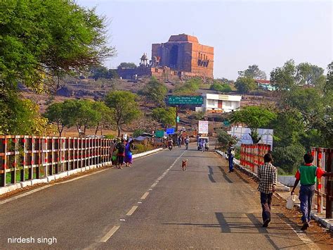 Just Tripping!: King Sized Bhojpur Temple - The Incomplete Last Act