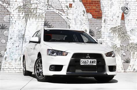 Mitsubishi Lancer Evolution X Specs & Photos - autoevolution