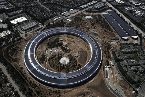 Apple's New Headquarters Is Built to Be Earthquake-Proof - InsideHook