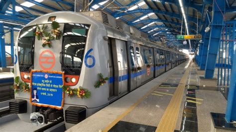 Delhi opens metro Blue and Red line extensions - International Railway ...