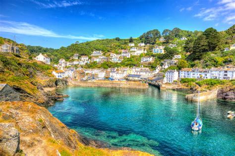 A guide to visiting Cornwall in the summer | Dolphin Holidays