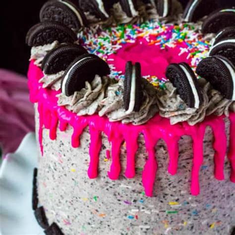 Birthday Cake Oreo Cake ~ Recipe | Queenslee Appétit