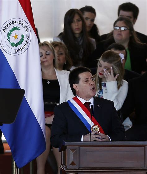 Paraguay president sworn in, vows to fight poverty