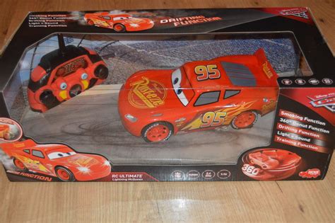 Review - 1:16 RC Ultimate Lightning McQueen - Playdays and Runways