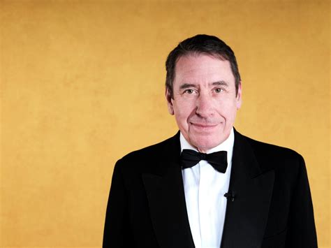 Is Jools Holland's Hootenanny live? When the New Year's Eve party is ...