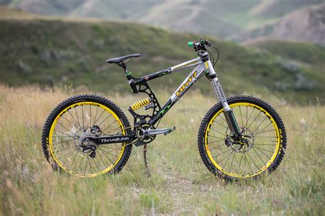 Rocky Mountain RM7 Wade Simmons - Volvoshredder's Bike Check - Vital MTB