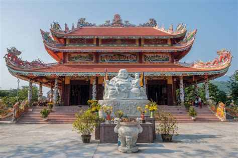 Bửu Đài Sơn Pagoda, Danang, Vietnam - Steve Barru Photographs