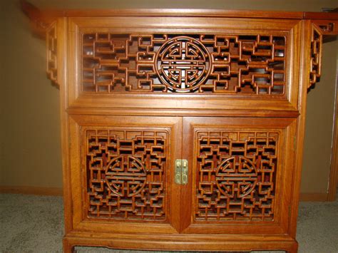 Antique Chinese Rosewood Furniture | Collectors Weekly